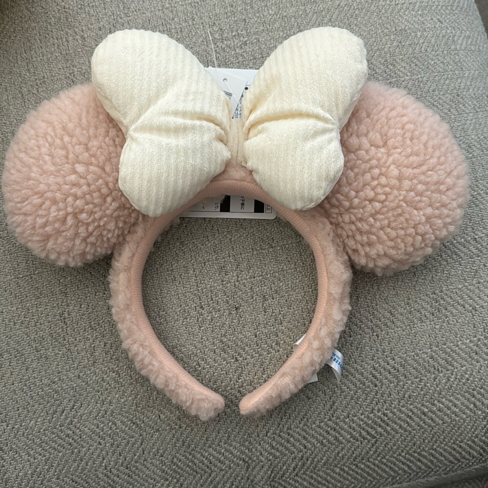 Brand new w/ tags Tokyo Disney Minnie Ears